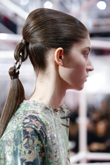 dior-ponytail-side-view